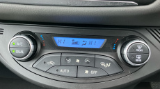 Toyota Yaris 1.5 Hybrid Icon Tech 5dr CVT Hybrid Hatchback